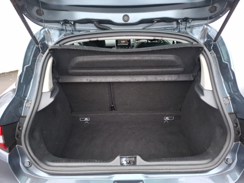 Used Renault Clio 2019 for sale - 76879853: Photo 8