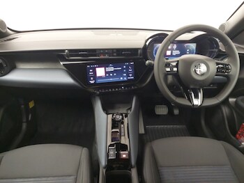 Used Alfa Romeo Junior 2025 for sale - 77573333: Photo