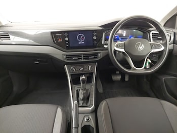 Used Volkswagen Polo 2024 for sale - 77352484: Photo