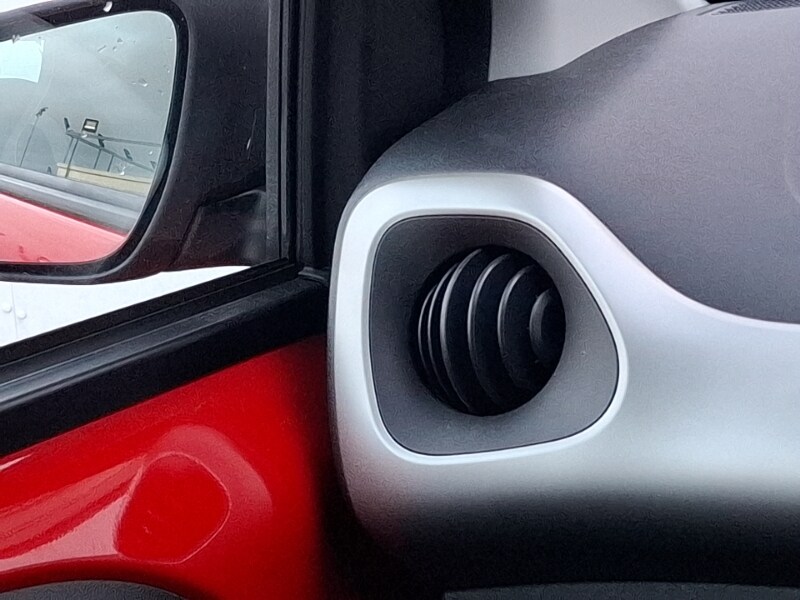 Used Toyota AYGO 2015 for sale - 76800037: Photo 11