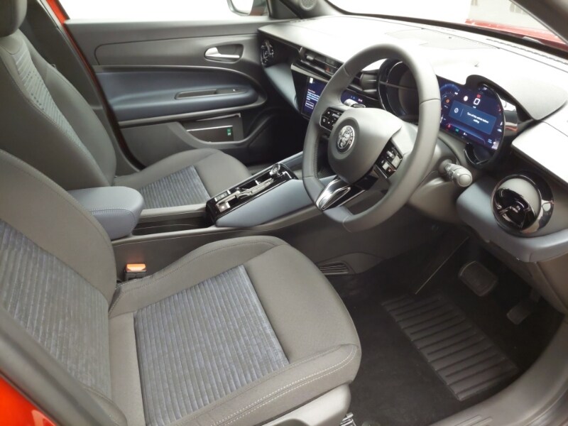 Used Alfa Romeo Junior 2025 for sale - 76763591: Photo 13