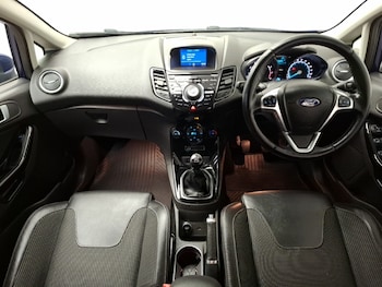 Used Ford Fiesta 2017 for sale - 79382609: Photo