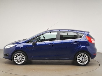 Used Ford Fiesta 2017 for sale - 79382609: Photo
