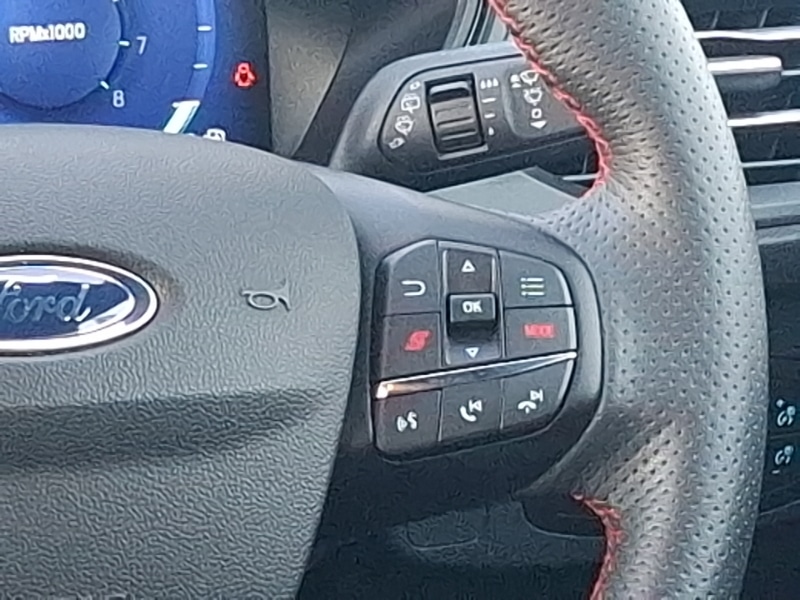 Used Ford Focus 2024 for sale - 76583640: Photo 11