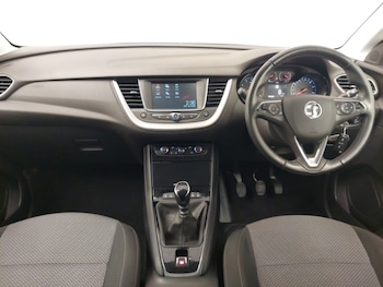 Used Vauxhall Grandland X 2020 for sale - 76281957: Photo 2