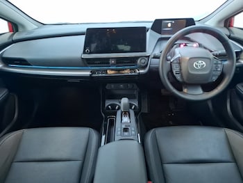 Used Toyota Prius 2024 for sale - 76925112: Photo