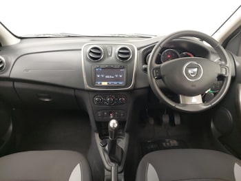 Used Dacia Sandero Stepway 2014 for sale - 77622975: Photo