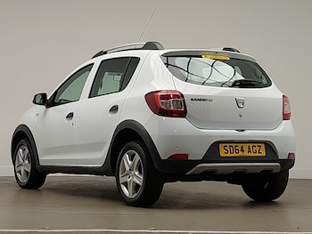 Used Dacia Sandero Stepway 2014 for sale - 77622975: Photo