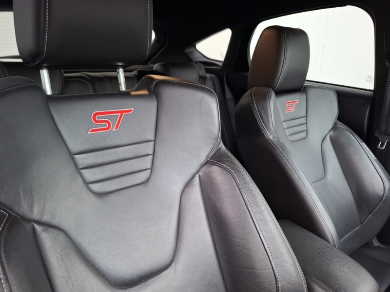 Used Ford Focus 2017 for sale - 76834040: Photo 14