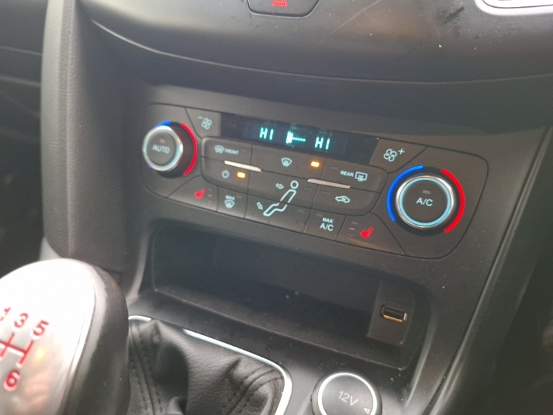 Used Ford Focus 2017 for sale - 76834040: Photo 17