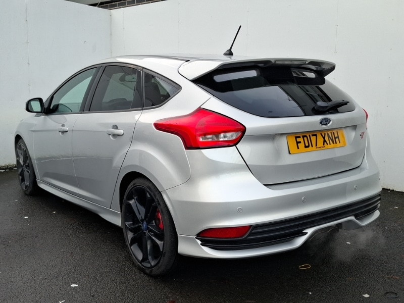 Used Ford Focus 2017 for sale - 76834040: Photo 3