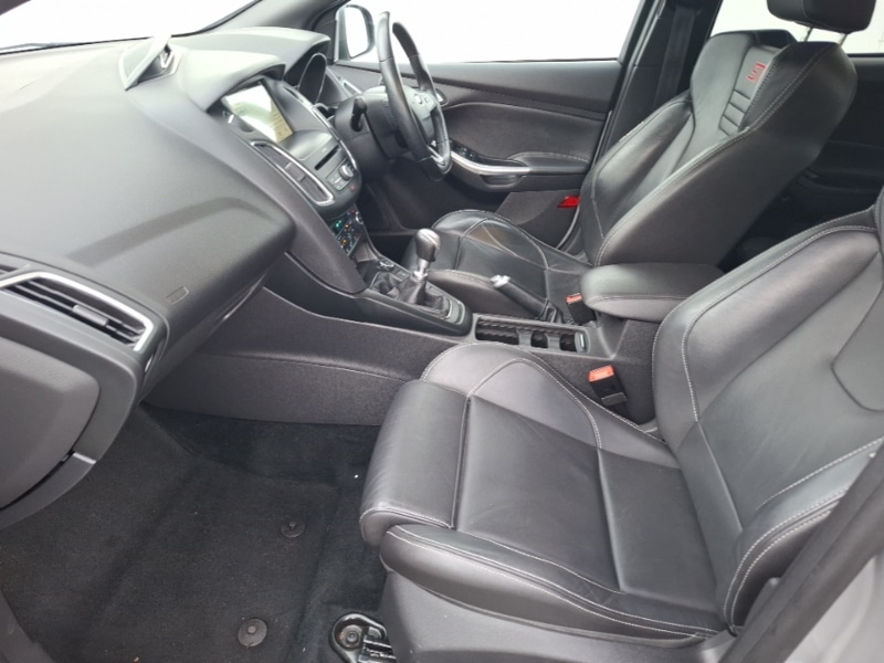 Used Ford Focus 2017 for sale - 76834040: Photo 5