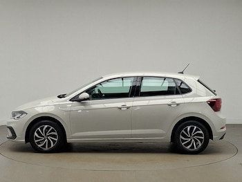 Used Volkswagen Polo 2024 for sale - 77544393: Photo
