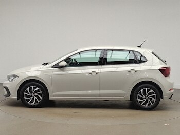Used Volkswagen Polo 2024 for sale - 77366111: Photo