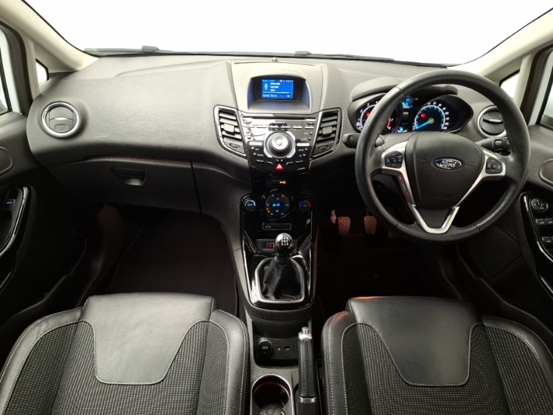 Used Ford Fiesta 2016 for sale - 77503300: Photo 2