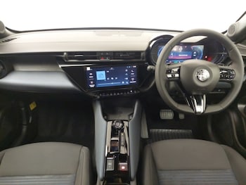 Used Alfa Romeo Junior 2025 for sale - 77933426: Photo