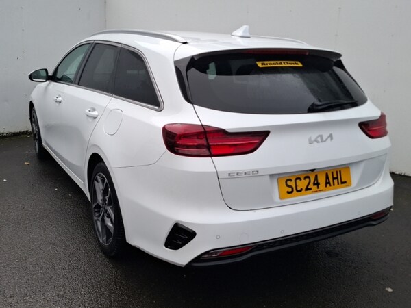 Used Kia Ceed 2024 for sale - 76230060: Photo 3