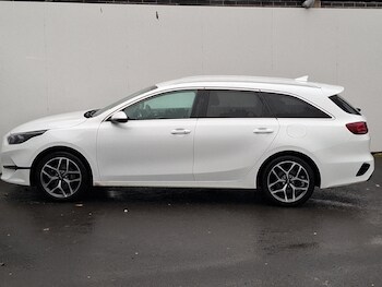 Used Kia Ceed 2024 for sale - 76230060: Photo 4