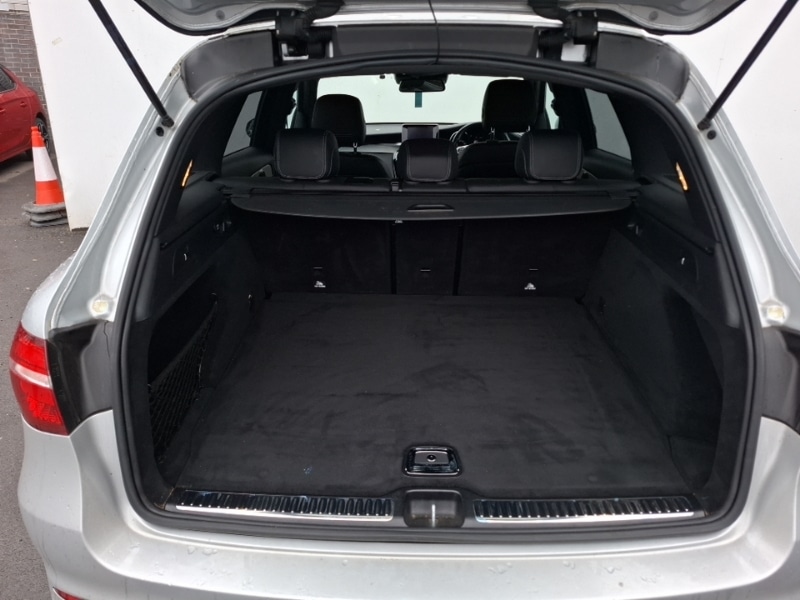 Used Mercedes-Benz GLC 2018 for sale - 76365628: Photo 8