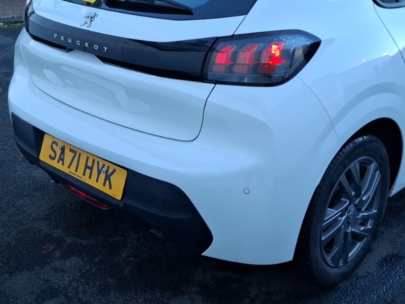 Used Peugeot 208 2021 for sale - 76695860: Photo 14