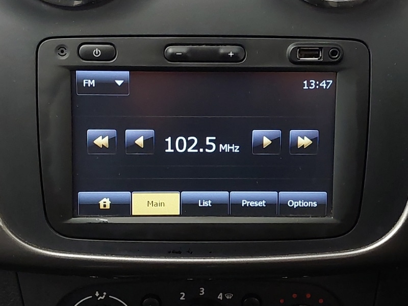 Used Dacia Sandero Stepway 2014 for sale - 77652313: Photo 10