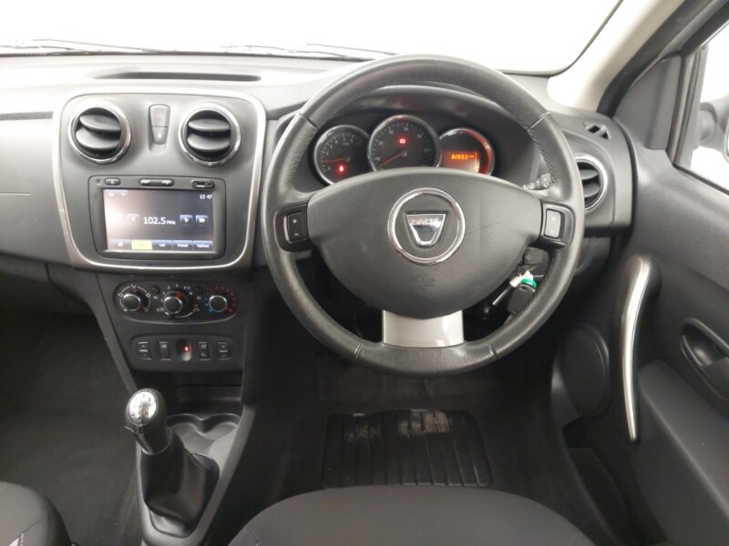 Used Dacia Sandero Stepway 2014 for sale - 77652313: Photo 7