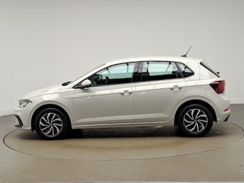 Used Volkswagen Polo 2024 for sale - 79231276: Photo