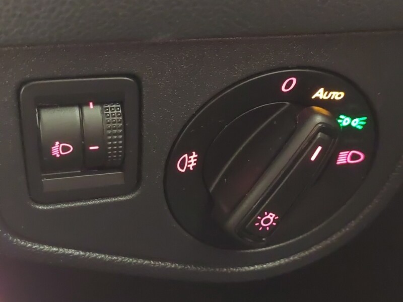 Used Volkswagen Polo 2018 for sale - 77035100: Photo 17