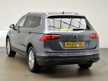 Used Volkswagen Tiguan Allspace 2023 for sale - 78766285: Photo