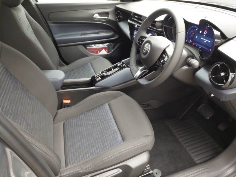 Used Alfa Romeo Junior 2025 for sale - 77065964: Photo 13