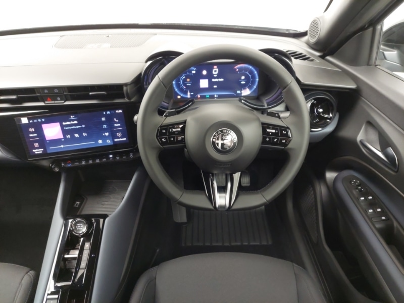 Used Alfa Romeo Junior 2025 for sale - 77065964: Photo 7