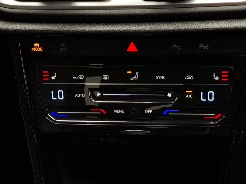 Used Volkswagen T-Roc 2023 for sale - 77070069: Photo 16