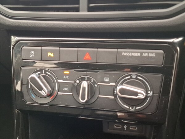 Used Volkswagen T-Cross 2024 for sale - 76264665: Photo 18