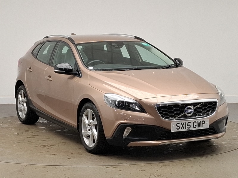 Used Volvo V40 2015 for sale - 77731428: Photo 1