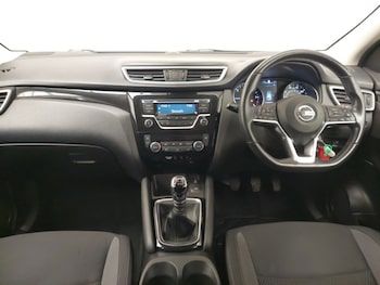 Used Nissan Qashqai 2018 for sale - 77652308: Photo