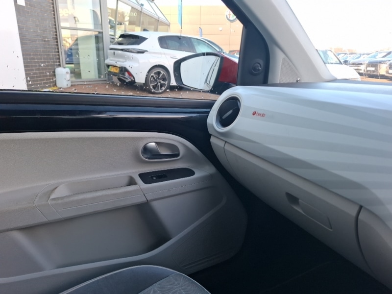 Used Volkswagen up! 2017 for sale - 76354588: Photo 19