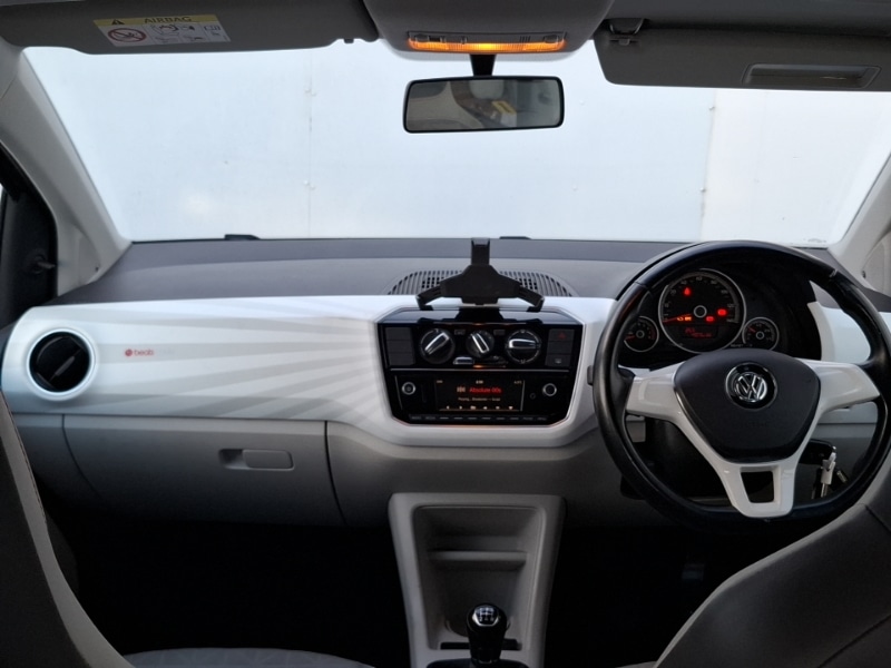 Used Volkswagen up! 2017 for sale - 76354588: Photo 2