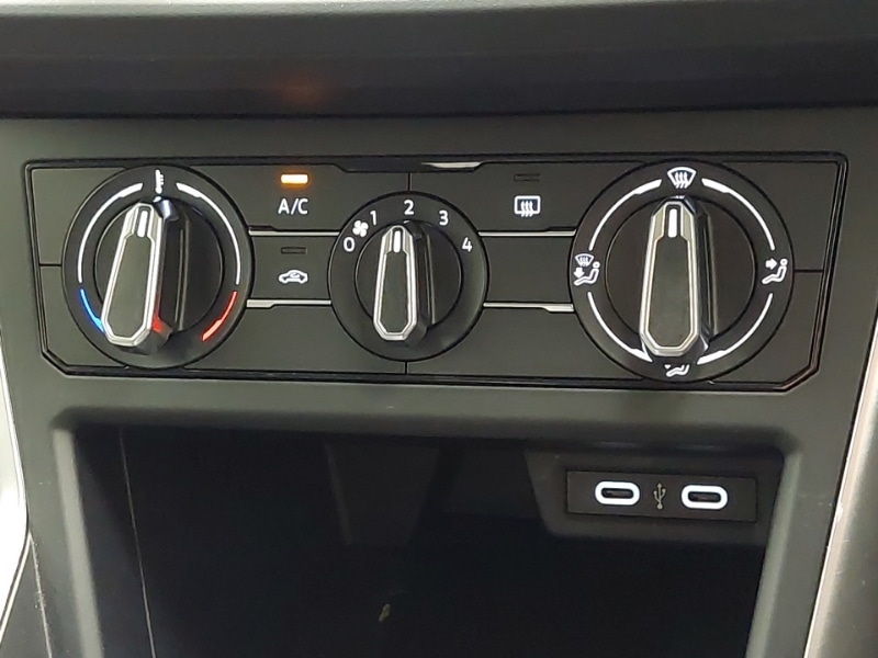 Used Volkswagen Polo 2024 for sale - 76515231: Photo 15