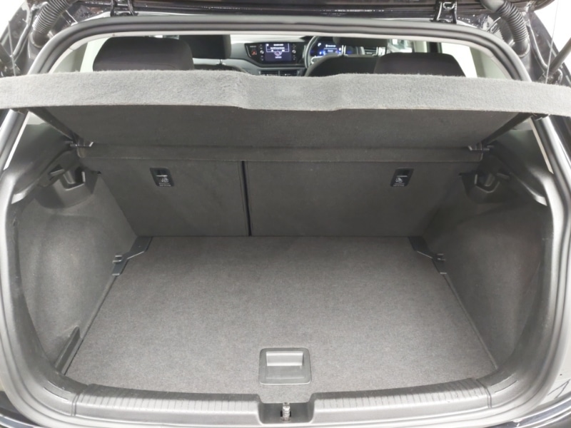 Used Volkswagen Polo 2024 for sale - 76515231: Photo 8