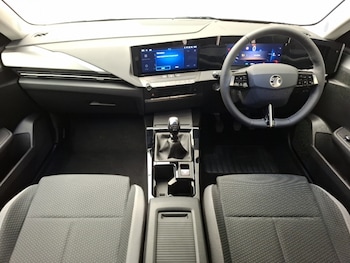 Used Vauxhall Astra 2024 for sale - 78606436: Photo