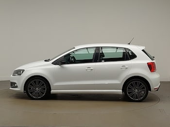 Used Volkswagen Polo 2015 for sale - 77424347: Photo