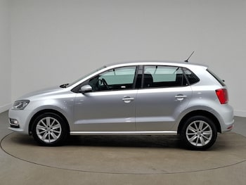 Used Volkswagen Polo 2016 for sale - 77716930: Photo