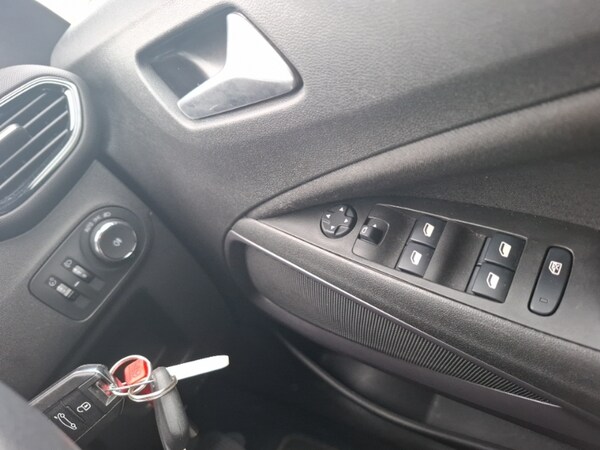 Used Vauxhall Crossland 2021 for sale - 76258388: Photo 19