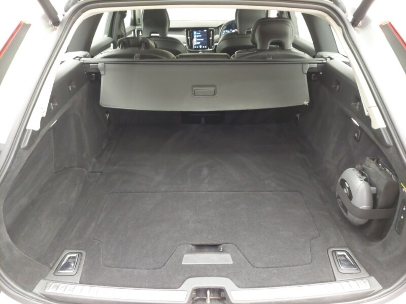 Used Volvo V90 2019 for sale - 76317585: Photo 8