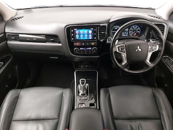 Used Mitsubishi Outlander 2017 for sale - 78326908: Photo