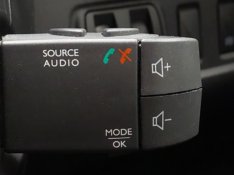 Used Renault Clio 2019 for sale - 76958951: Photo 17