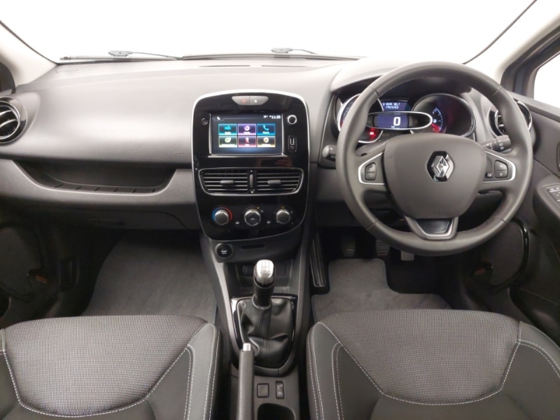 Used Renault Clio 2019 for sale - 76958951: Photo 2