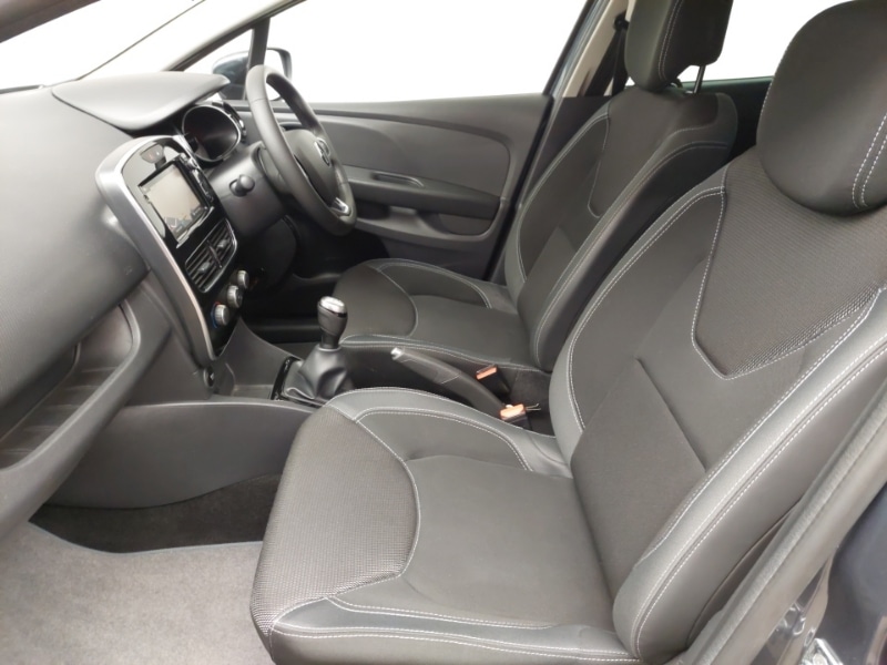 Used Renault Clio 2019 for sale - 76958951: Photo 5