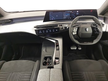 Used Peugeot 3008 2024 for sale - 76281940: Photo 2