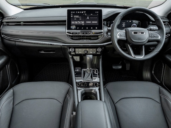 Used Jeep Compass 2025 for sale - 75576255: Photo 2